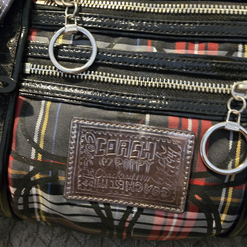 Coach POPPY TARTAN GLAM Tote/Wristlet Set with Red/Black Script And 2 Hangtags - Picture 7 of 12